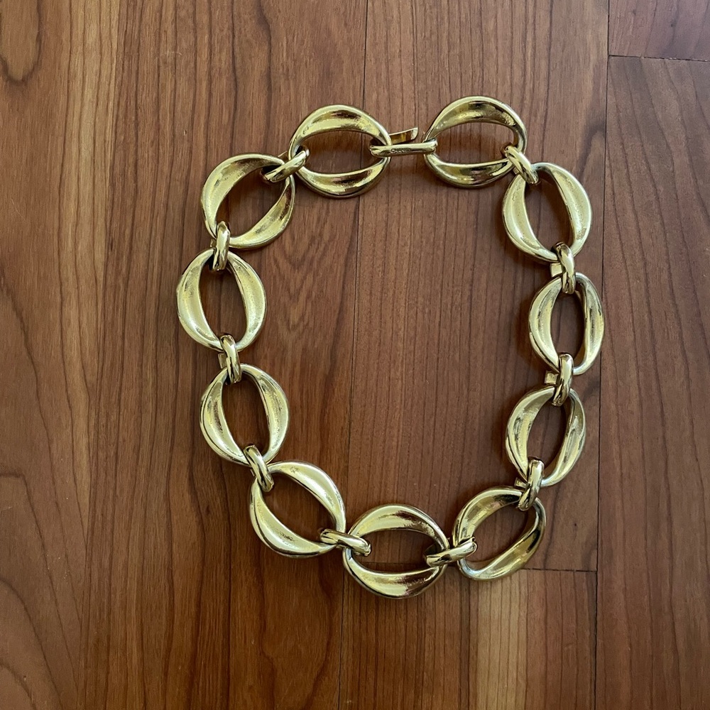 CHANEL choker